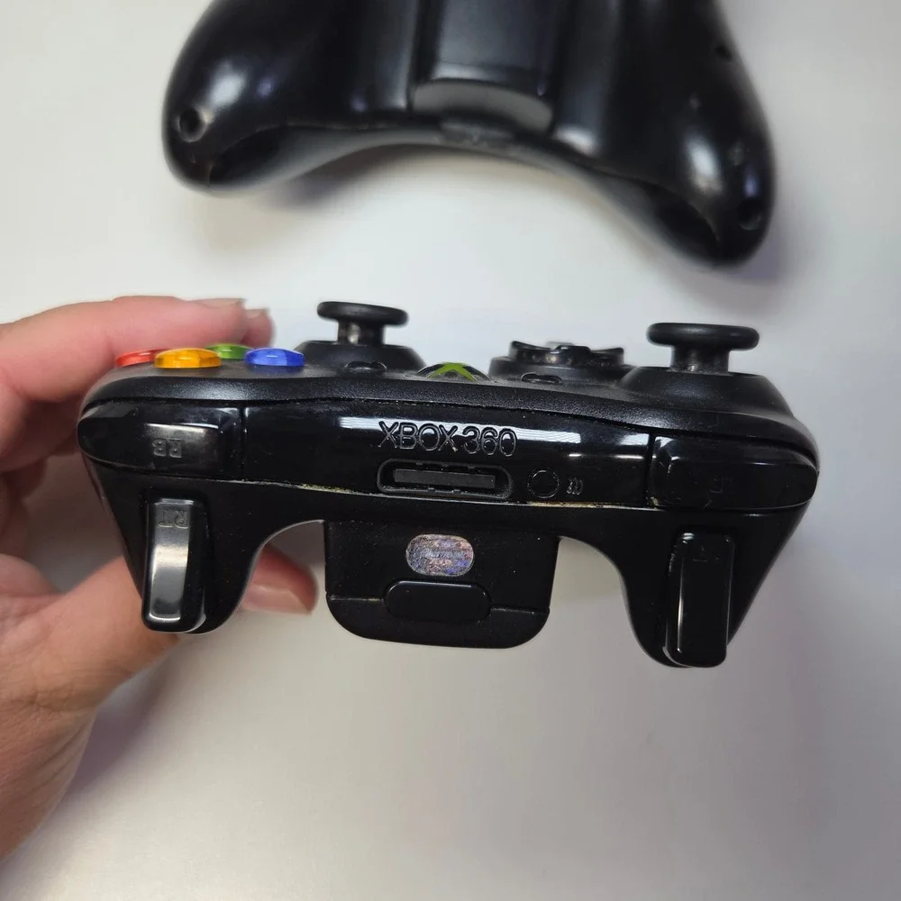 Microsoft Xbox 360 Wireless Controller Black Pair Untested